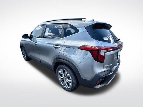 Used 2024 Kia Seltos S FWD image 7