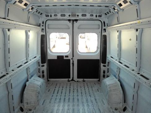 Used 2023 RAM ProMaster 2500 FWD image 8