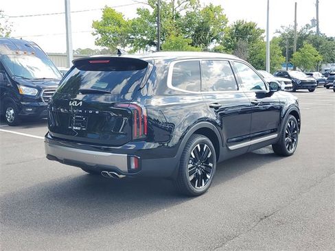New 2025 Kia Telluride SX w/ SX Captain's Chair Package image 8