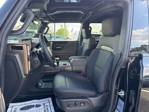 New 2025 GMC Hummer EV 3X w/ LPO, Sport Package image 10