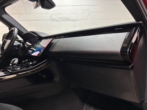 Used 2023 Land Rover Range Rover Sport SE Dynamic image 29