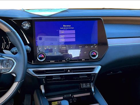 Used 2024 Lexus RX 350 Premium w/ Accessory Package (Z1) image 6