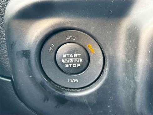 Used 2021 Jeep Wrangler Unlimited Freedom Edition image 21