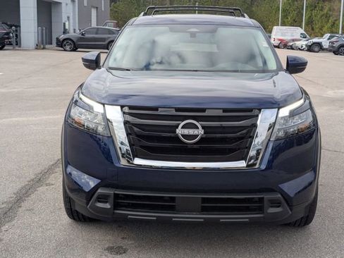 New 2025 Nissan Pathfinder SV w/ SV Premium Package image 8