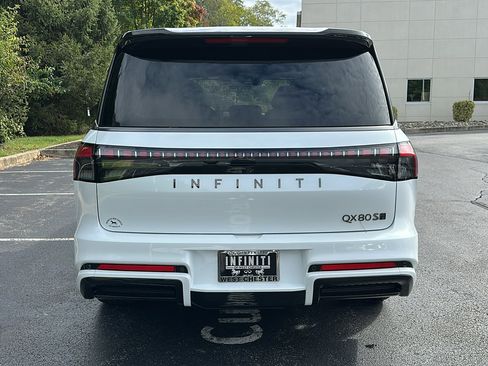 New 2026 INFINITI QX80 4WD image 4