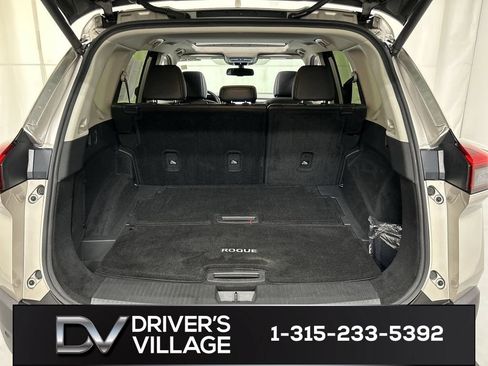Used 2023 Nissan Rogue Platinum AWD/4WD image 23