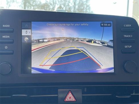 Certified 2025 Hyundai Elantra Sport image 22