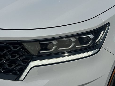 Used 2023 Kia Sorento SX FWD image 11