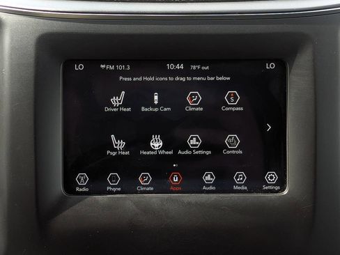 Used 2019 Jeep Cherokee Latitude Plus w/ Comfort/Convenience Group AWD/4WD image 20