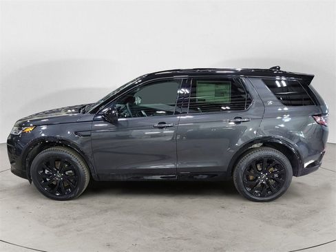 New 2025 Land Rover Discovery Sport Dynamic SE image 2