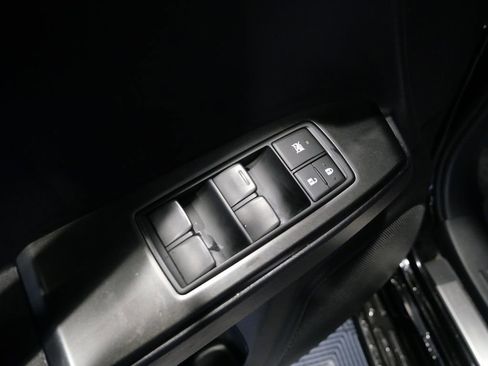 Certified 2023 Lexus GX 460 Luxury w/ Sport Design Package AWD/4WD image 17