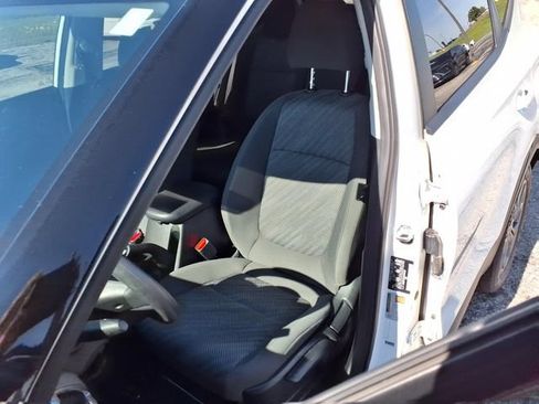 Used 2024 Kia Seltos LX AWD/4WD image 23