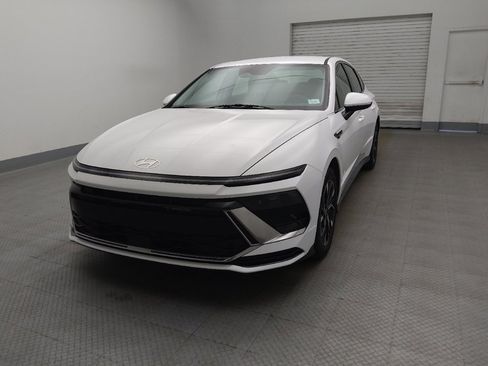 Used 2024 Hyundai Sonata SEL FWD image 15