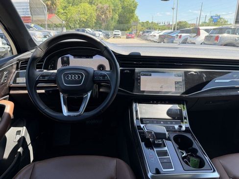 Used 2020 Audi Q7 3.0T Premium Plus w/ Premium Plus Package AWD/4WD image 14