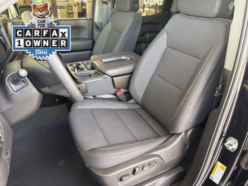Used 2025 Chevrolet Silverado 1500 Custom Trail Boss w/ Turbomax Blackout Package AWD/4WD image 9