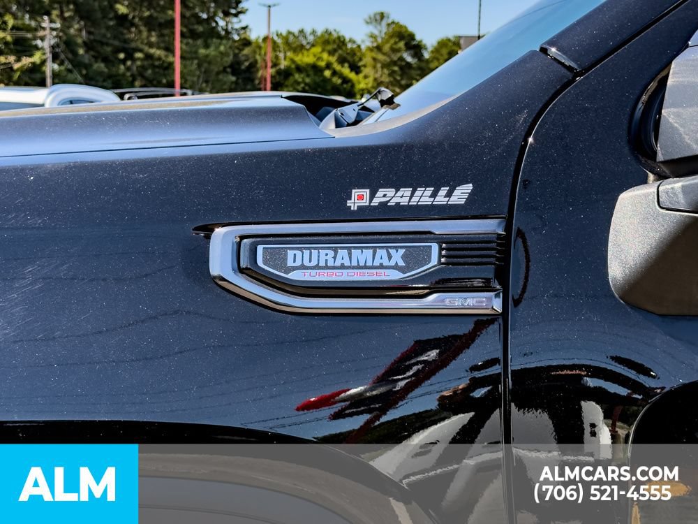 Used 2024 GMC Sierra 1500 AT4 w/ AT4 Premium Package AWD/4WD image 9