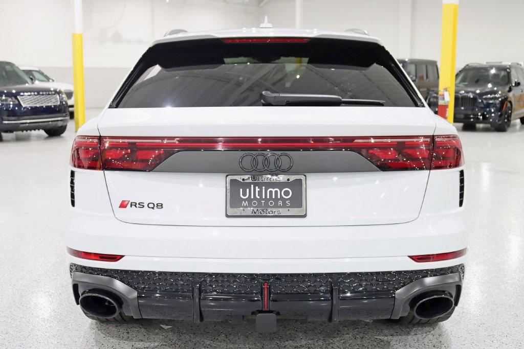 Used 2026 Audi RS Q8 performance AWD/4WD image 16