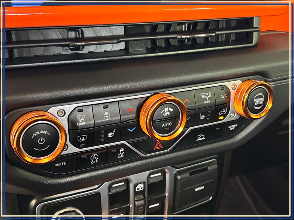 Certified 2025 Jeep Gladiator Sport AWD/4WD image 31