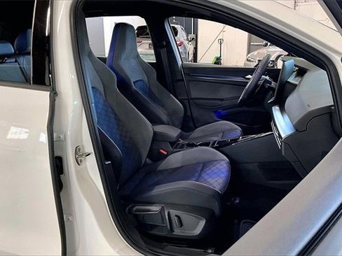 Used 2025 Volkswagen Golf R Black Edition image 29