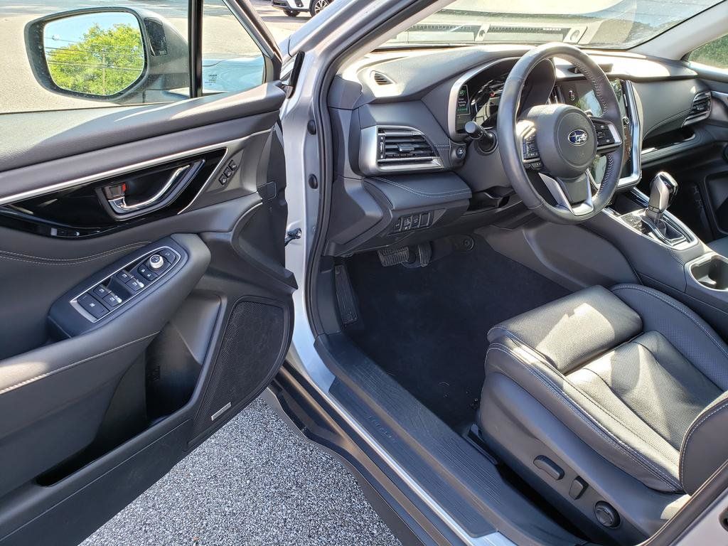 Used 2023 Subaru Outback Touring XT AWD/4WD image 8