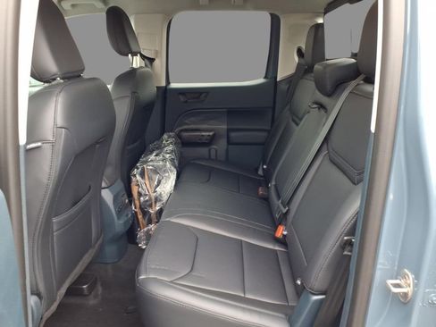 New 2026 Ford Maverick Lariat w/ Black Appearance Package image 5