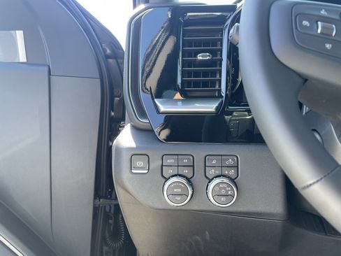 New 2026 GMC Sierra 1500 SLT w/ SLT Premium Package image 19