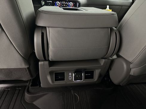 New 2026 GMC Sierra 2500 SLE w/ SLE Value Package; AWD/4WD image 22