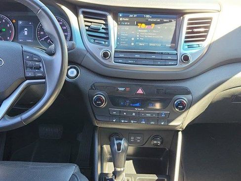 Used 2018 Hyundai Tucson SEL Plus AWD/4WD image 19