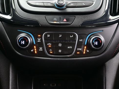 Used 2023 Chevrolet Equinox RS image 22