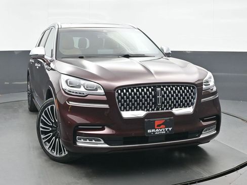 Used 2022 Lincoln Aviator Black Label image 8
