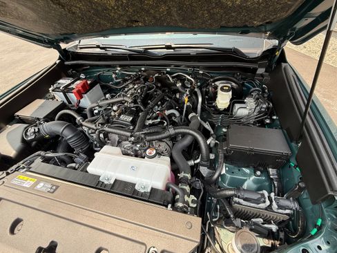 Certified 2026 Toyota 4Runner TRD Off-Road Premium AWD/4WD image 7