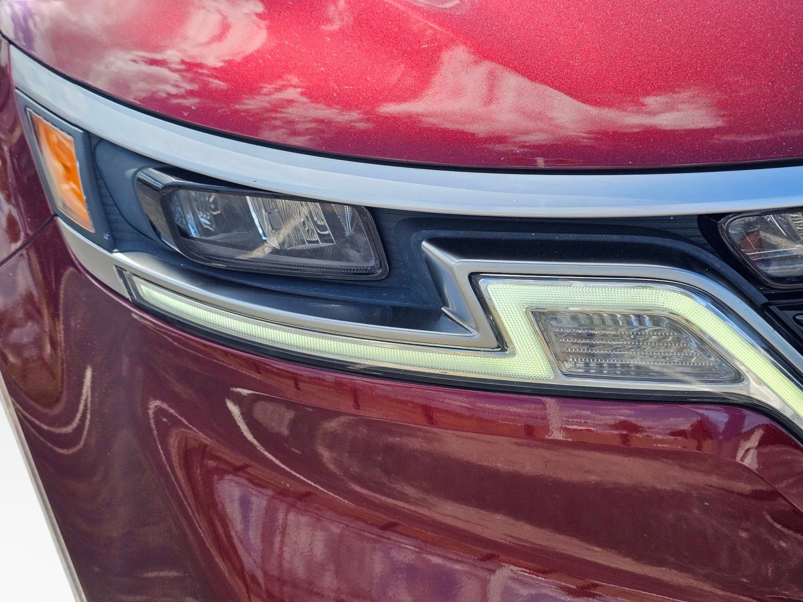 Certified 2024 Kia Carnival EX FWD image 4