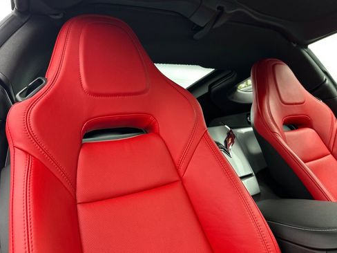 Used 2015 Chevrolet Corvette Stingray Coupe w/ Battery Protection Package RWD image 15
