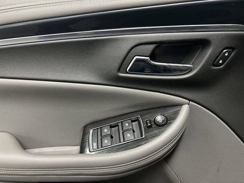 Certified 2019 Chevrolet Impala LS FWD image 22
