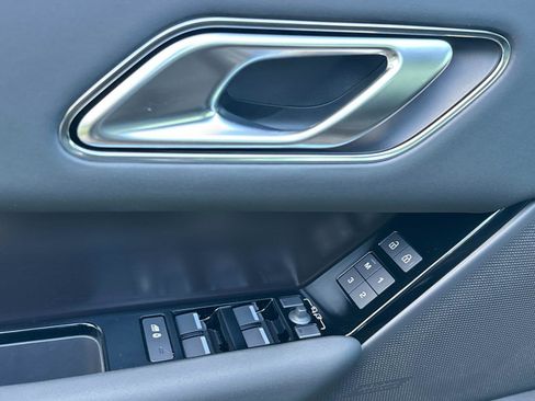 New 2026 Land Rover Range Rover Velar Dynamic SE image 19