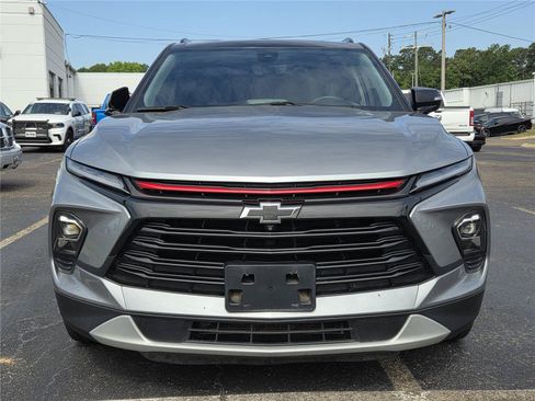 Used 2024 Chevrolet Blazer LT w/ Sound & Technology Package AWD/4WD image 2