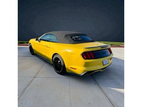 Used 2017 Ford Mustang GT Premium w/ Equipment Group 401A image 2