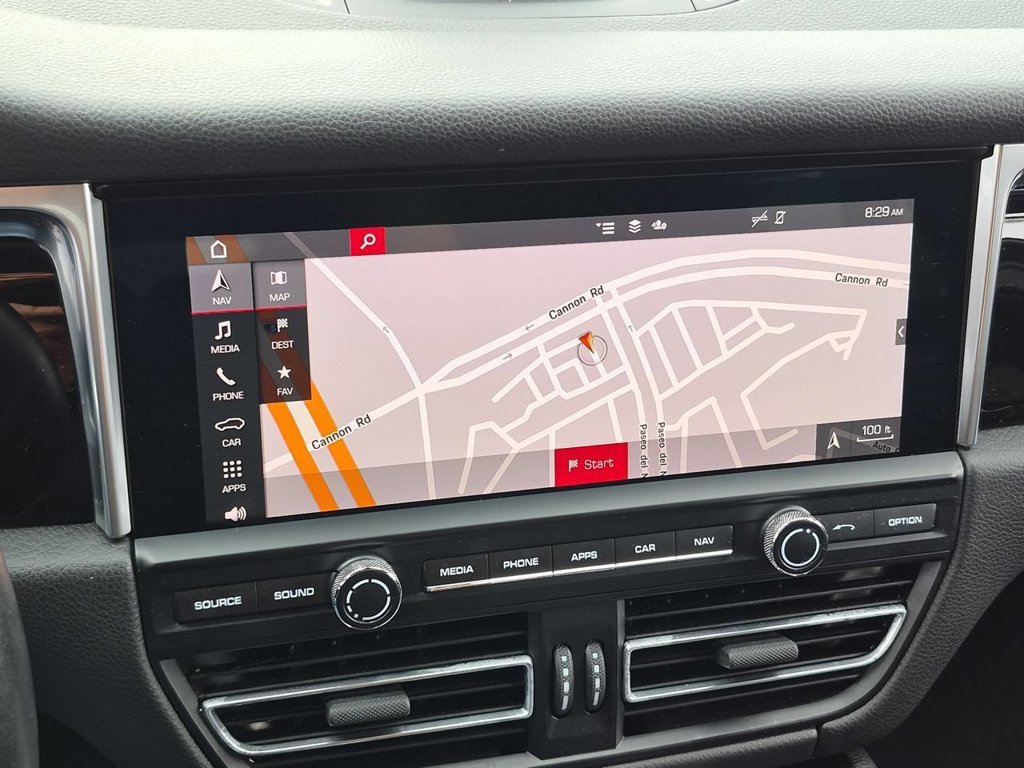 Used 2021 Porsche Macan AWD/4WD image 14