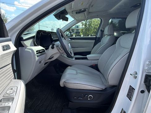 Used 2025 Hyundai Palisade Calligraphy FWD image 11