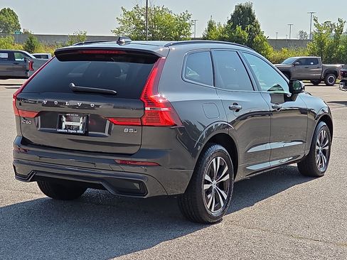 Used 2024 Volvo XC60 B5 Core AWD/4WD image 5