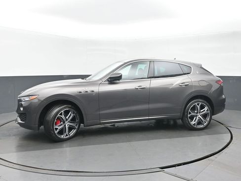 Used 2023 Maserati Levante GT AWD/4WD image 6