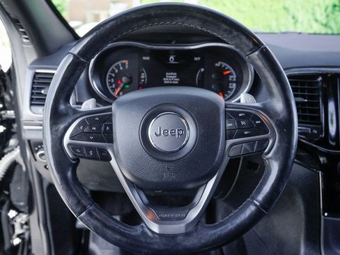 Used 2019 Jeep Grand Cherokee Limited X image 21