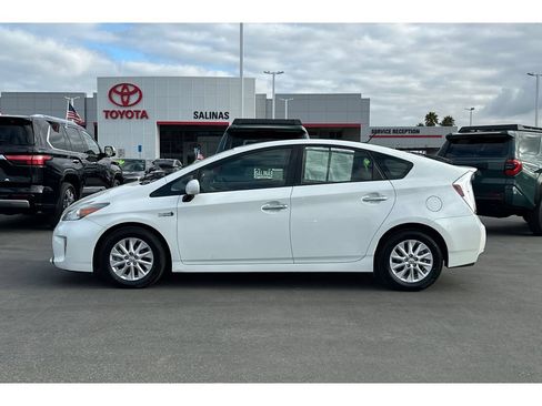 Used 2014 Toyota Prius Prime Plug-In Hybrid FWD image 7