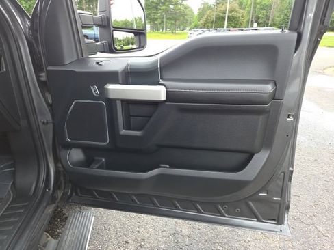 Used 2018 Ford F150 Lariat w/ Equipment Group 502A Luxury AWD/4WD image 58