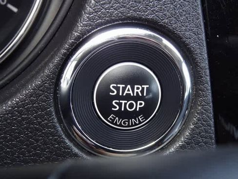 Used 2022 Nissan Rogue Sport SV w/ Technology Package image 20