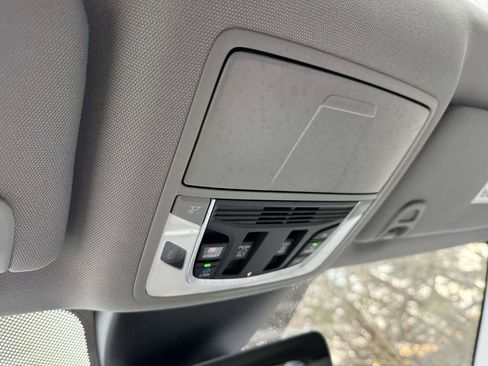 Used 2024 Acura MDX SH-AWD w/ Technology Package image 30