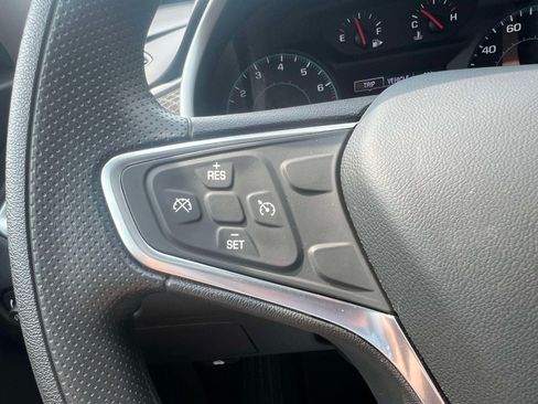 Used 2022 Chevrolet Malibu LT FWD image 21