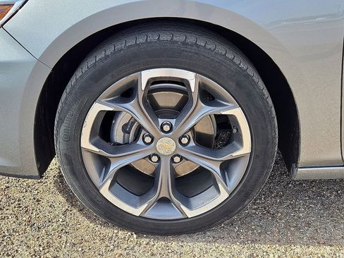 Used 2024 Chevrolet Malibu LT image 11