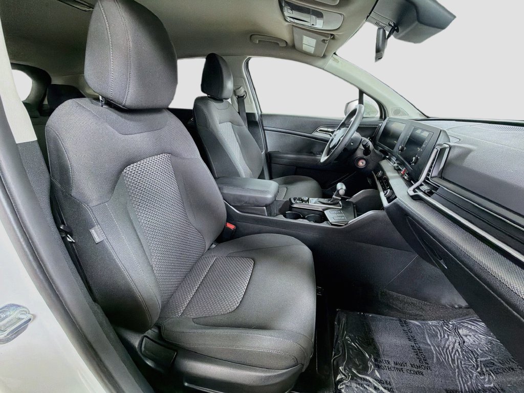 Used 2023 Kia Sportage LX AWD/4WD image 28