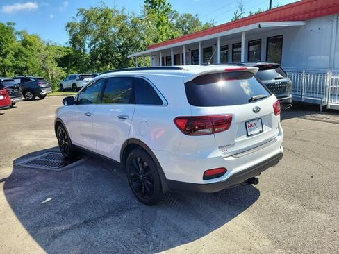 Used 2020 Kia Sorento S FWD image 3